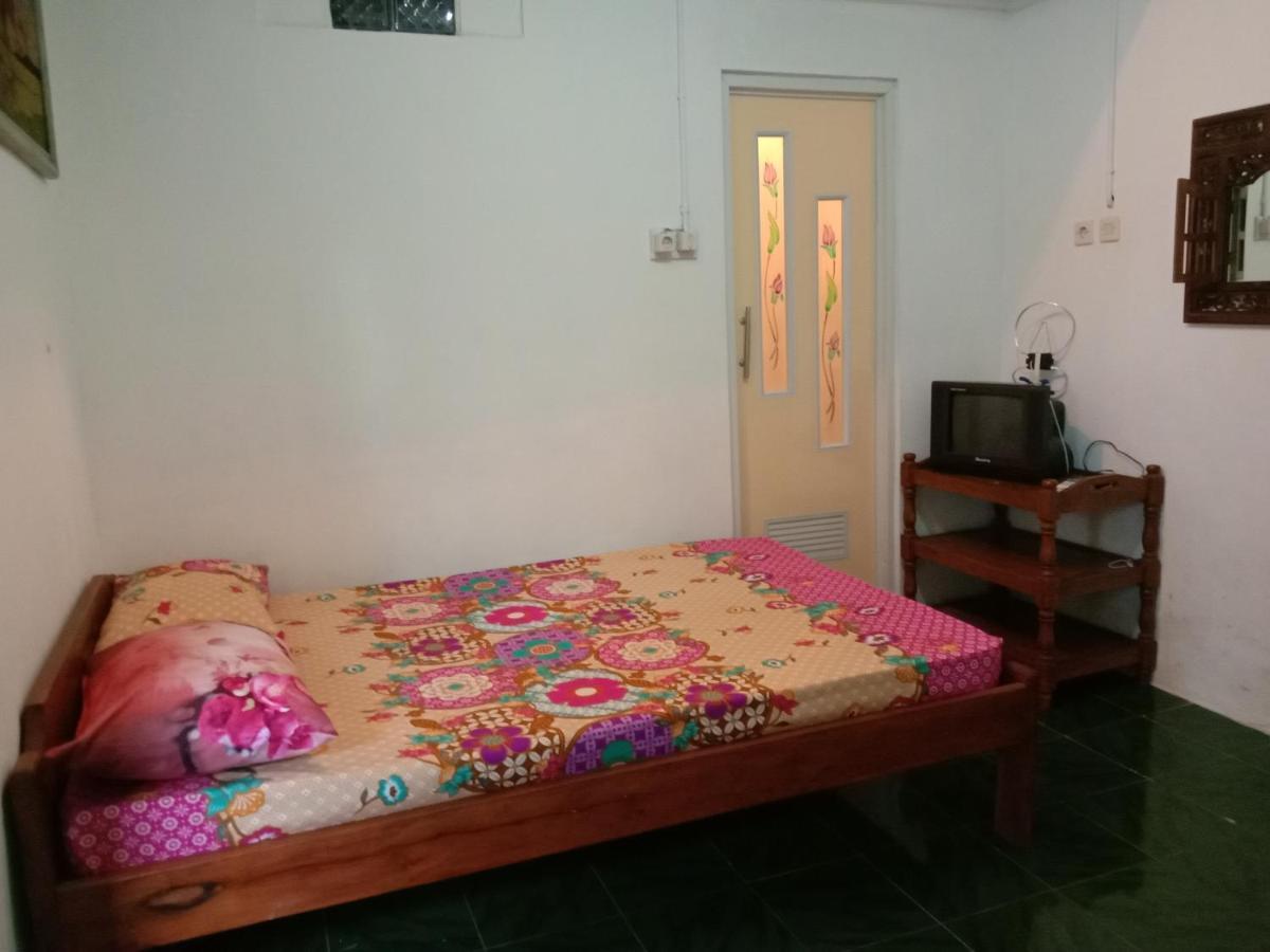 Rumah Ukhi Guest House Cebongan Dış mekan fotoğraf