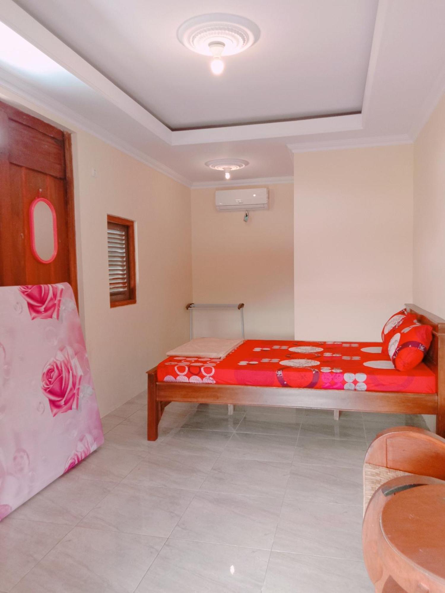 Rumah Ukhi Guest House Cebongan Dış mekan fotoğraf