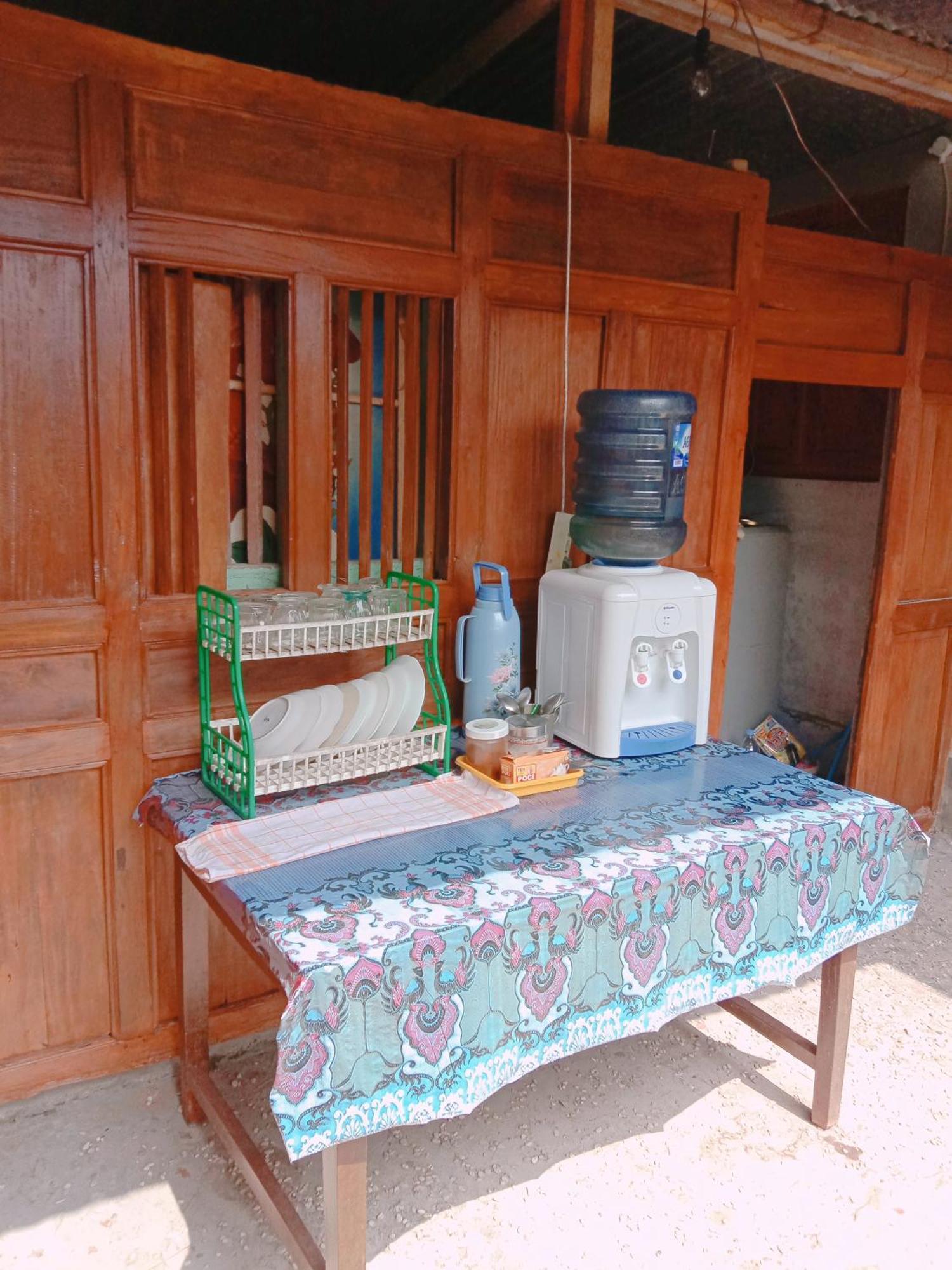Rumah Ukhi Guest House Cebongan Dış mekan fotoğraf