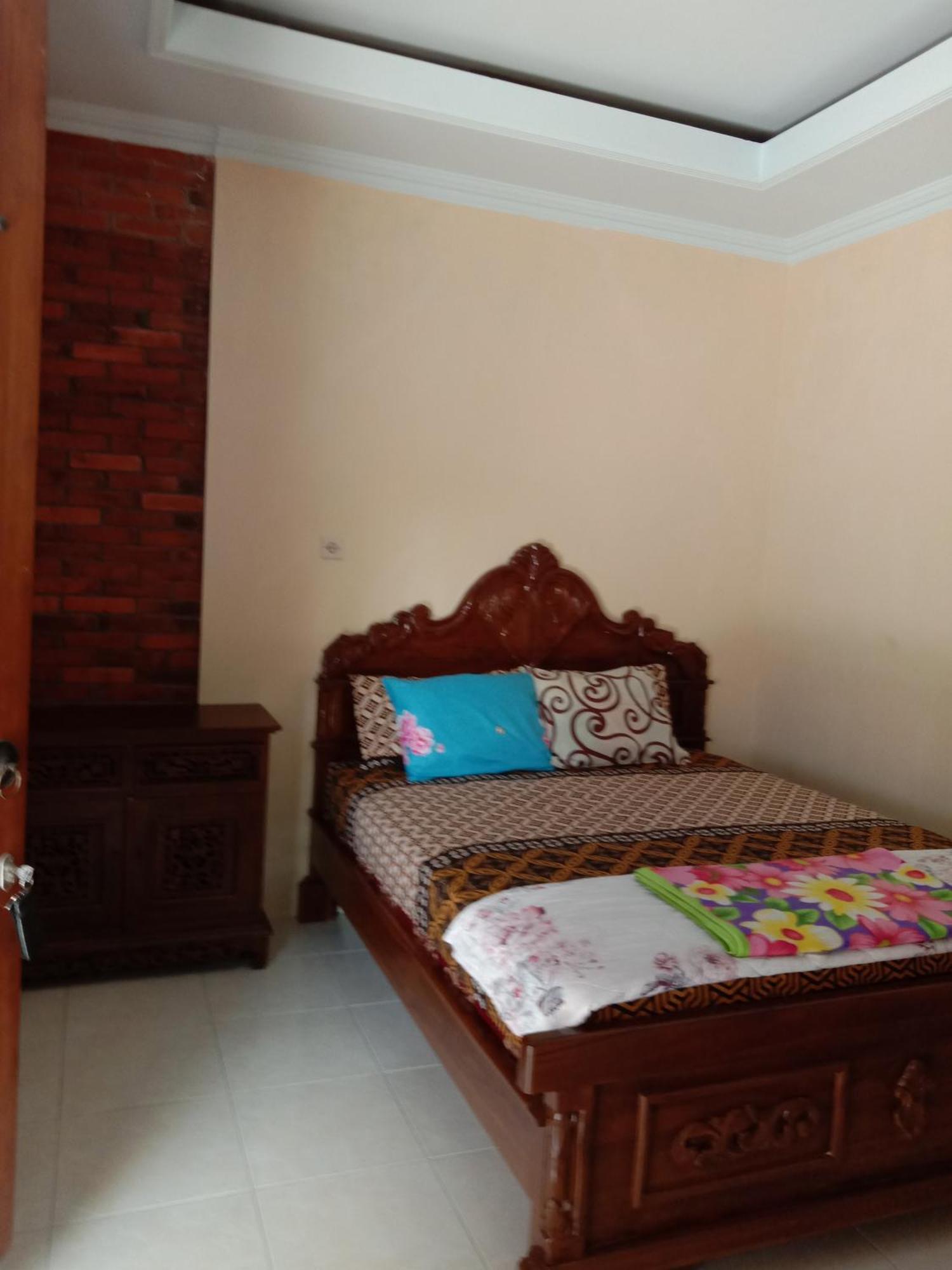 Rumah Ukhi Guest House Cebongan Dış mekan fotoğraf
