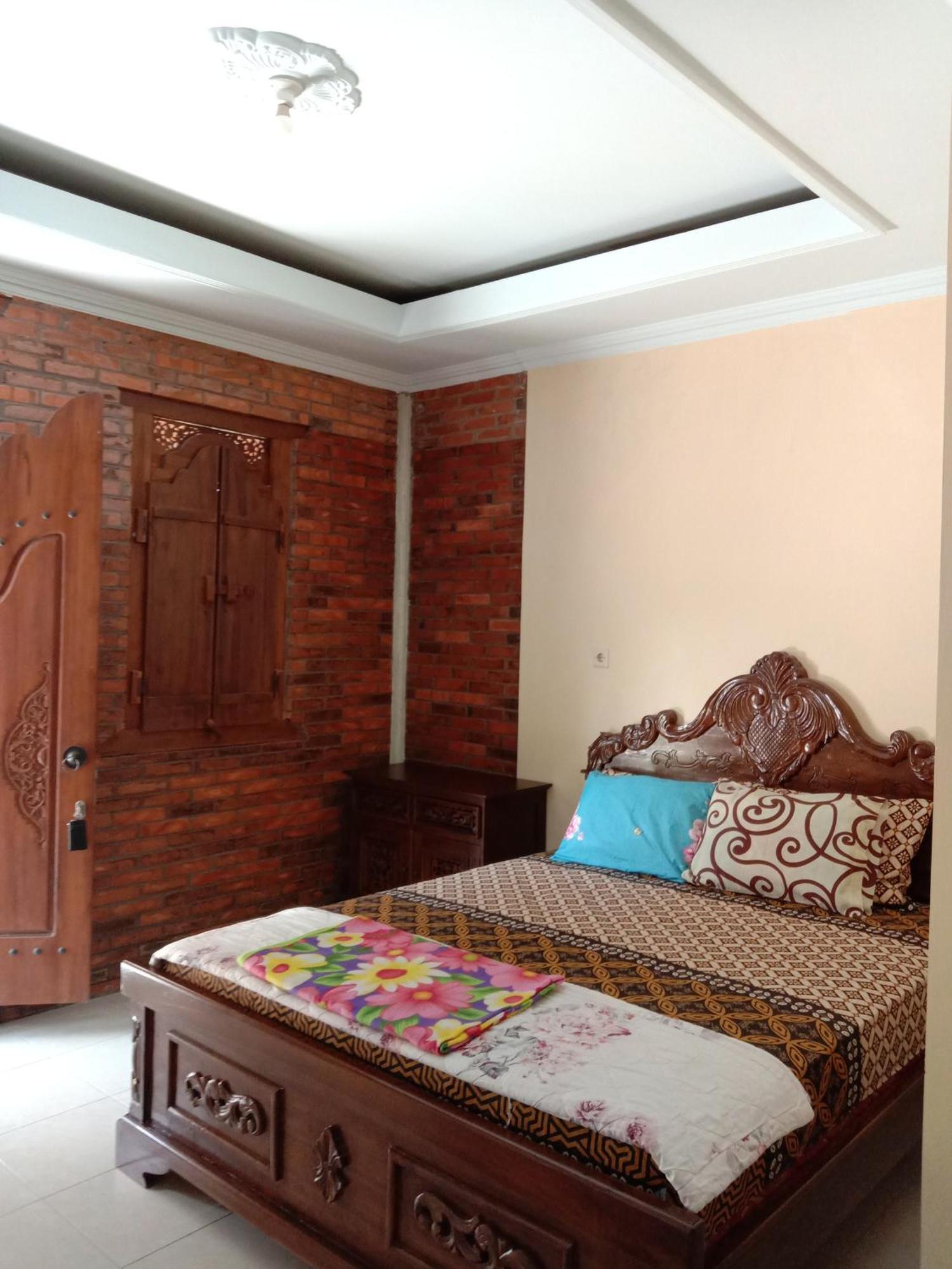 Rumah Ukhi Guest House Cebongan Dış mekan fotoğraf
