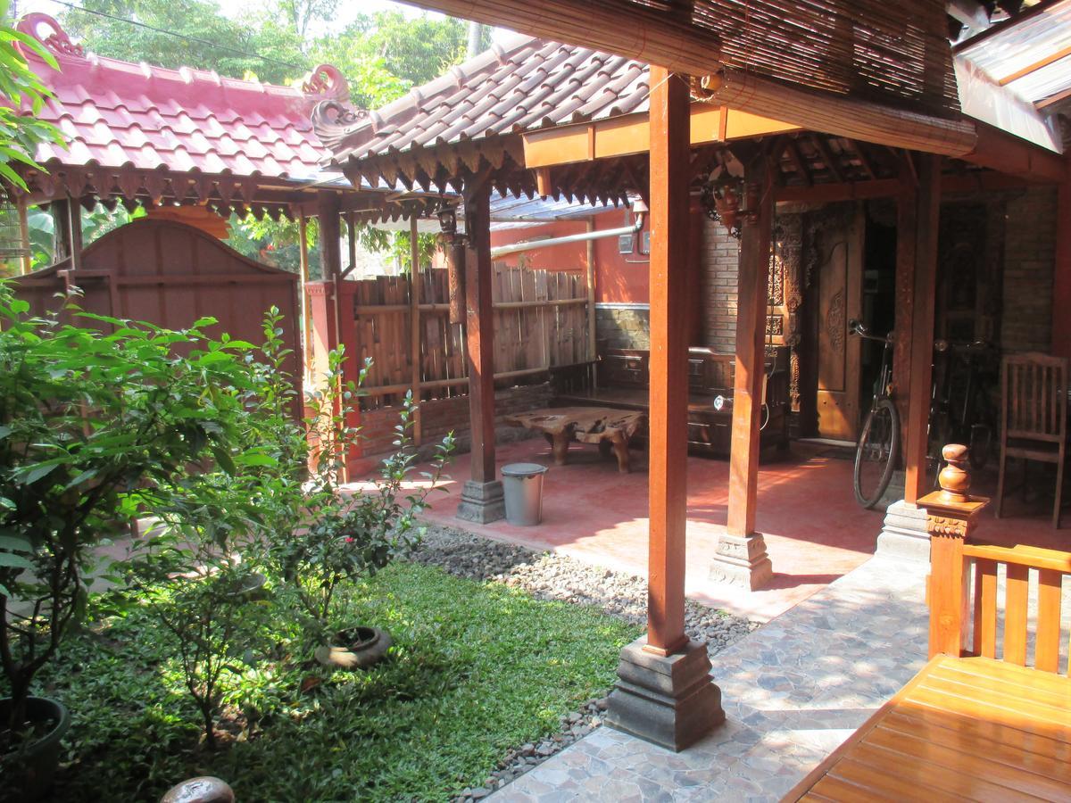 Rumah Ukhi Guest House Cebongan Dış mekan fotoğraf